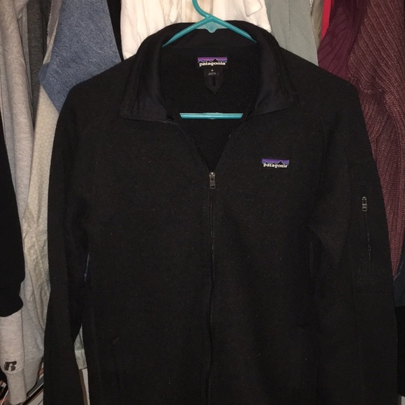 Patagonia zip up make offers!! - Picture 3 of 5